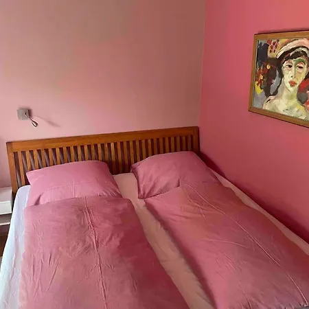 Apartment Haus Mit Grossem Garten