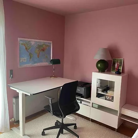 Haus Mit Grossem Garten