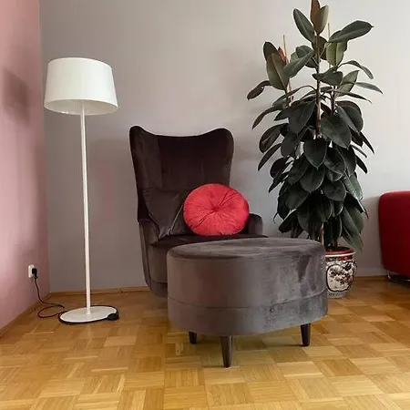 Apartment Haus Mit Grossem Garten Munich